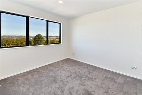 Photo of property in 243 West Hoe Heights, Orewa, 0931