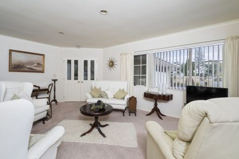 Photo of property in 145 Summerhill Drive, Fitzherbert, Palmerston North, 4410
