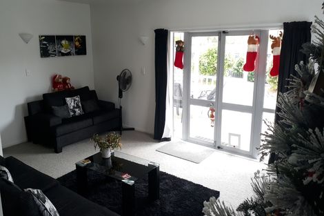 Photo of property in 20 Emmerdale Avenue, Papakura, 2110