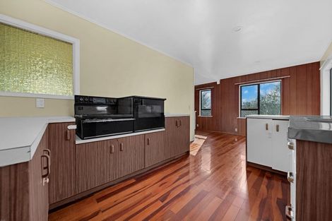 Photo of property in 26 Millbrook Road, Henderson, Auckland, 0612
