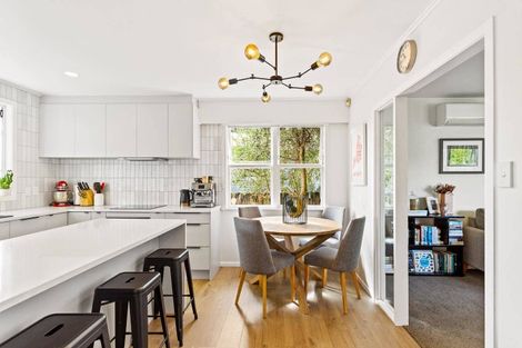 Photo of property in 19 Brennan Avenue, Te Atatu Peninsula, Auckland, 0610