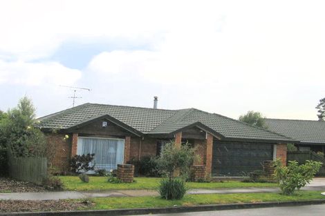 Photo of property in 8 Robina Court, Burswood, Auckland, 2013