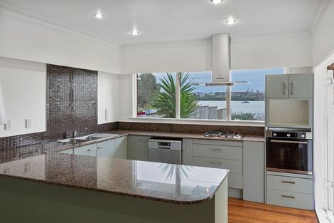 Photo of property in 41 Millen Avenue, Pakuranga, Auckland, 2010