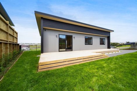 Photo of property in 5 Hinz Lane, Bell Block, New Plymouth, 4312