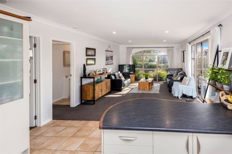 Photo of property in 17 Dunloy Place, East Tamaki Heights, Auckland, 2016