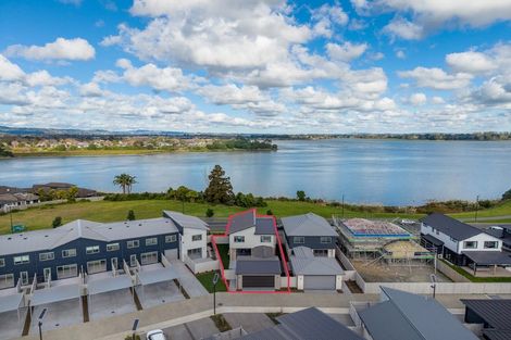 Photo of property in 109 Waituarua Drive, Takanini, Auckland, 2112