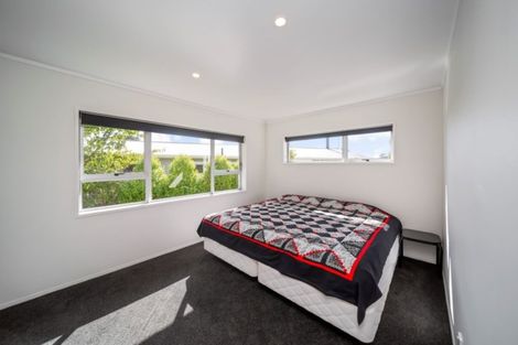 Photo of property in 5 Montana Place, Merrilands, New Plymouth, 4312