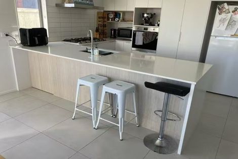 Photo of property in 5 Te Mura Crescent, Takanini, 2112