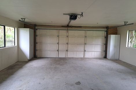 Photo of property in 9 Amery Place, West Harbour, Auckland, 0618