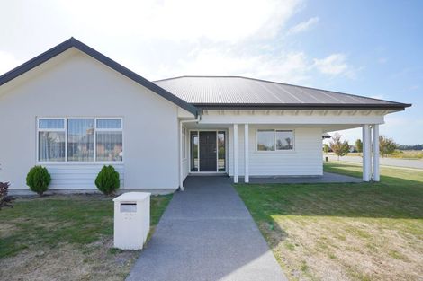 Photo of property in 55 Koura Drive, Rangiora, 7400