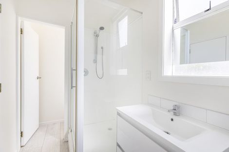 Photo of property in 9/76 Freyberg Street, Lyall Bay, Wellington, 6022