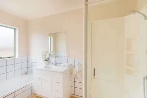 Photo of property in 63a Amohia Street, Paraparaumu, 5032