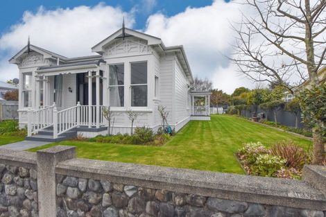 Photo of property in 12 Rhodes Street, Carterton, 5713