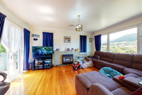 Photo of property in 317 Main Road, Tawa, Wellington, 5028