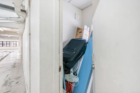 Photo of property in 17 Kent Terrace - Kent Apartments, 5c/16 Kent Terrace, Mount Victoria, Wellington, 6011