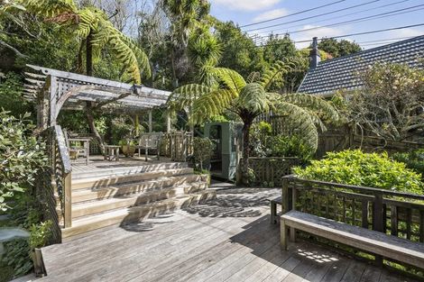 Photo of property in 129 Upland Road, Kelburn, Wellington, 6012