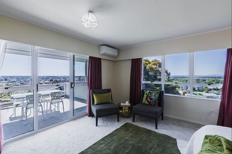 Photo of property in 81 Churchill Drive, Taradale, Napier, 4112