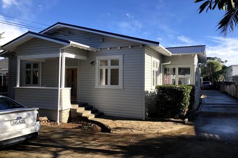 Photo of property in 56 Amaru Road, One Tree Hill, Auckland, 1061