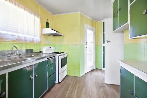 Photo of property in 2 Mears Road, St Andrews, Hamilton, 3200