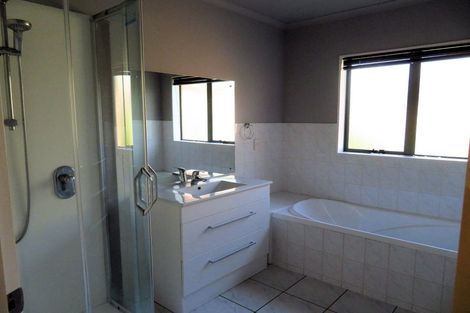 Photo of property in 37 Carlyle Street, Leamington, Cambridge, 3432