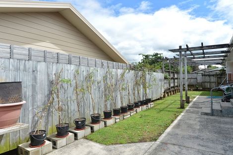 Photo of property in 1 Mclean Street, Woodville, 4920