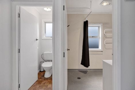 Photo of property in 28 Disraeli Street, Hawera, 4610