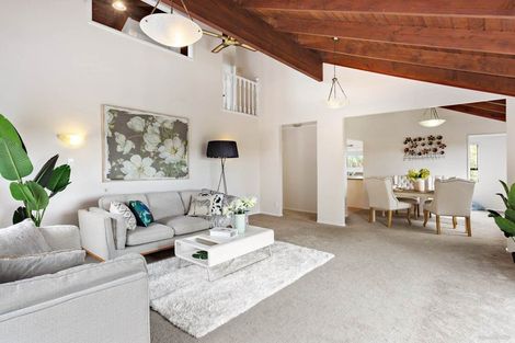 Photo of property in 54 Edgeworth Road, Glenfield, Auckland, 0629