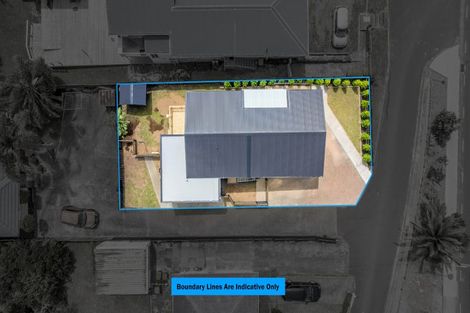 Photo of property in 1/410 Glenfield Road, Glenfield, Auckland, 0629