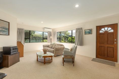 Photo of property in 14 Heihei Place, Paraparaumu, 5032