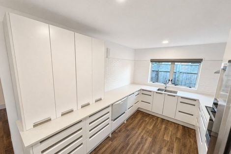 Photo of property in 11 The Grove, Red Beach, 0932