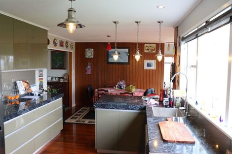 Photo of property in 65 Gorge Road, Maungaturoto, 0520