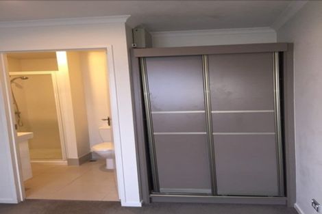 Photo of property in 325/26 Remuera Road, Newmarket, Auckland, 1050