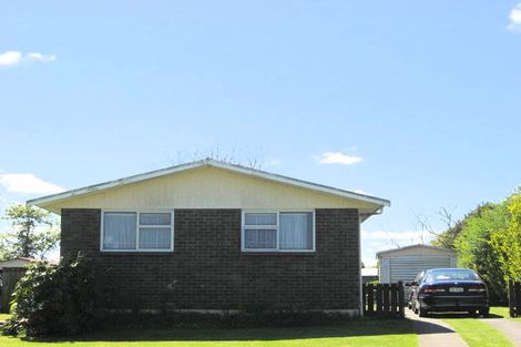 Photo of property in 2 Graham Place, Huntly, 3700