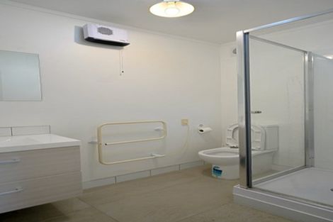 Photo of property in 171c Colwill Road, Massey, Auckland, 0614