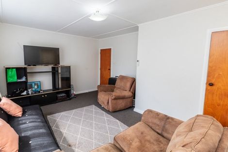 Photo of property in 12 Hiwi Crescent, Titahi Bay, Porirua, 5022