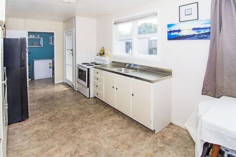 Photo of property in 63 River Road, Masterton, 5810