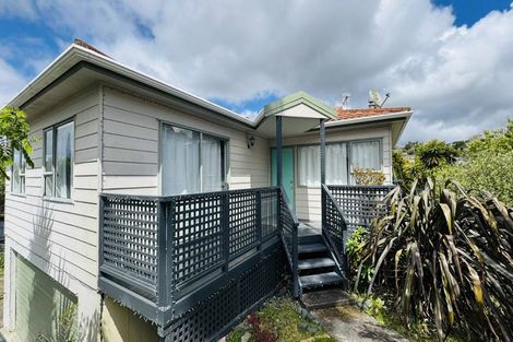 Photo of property in 15 Loughanure Place, Massey, Auckland, 0614