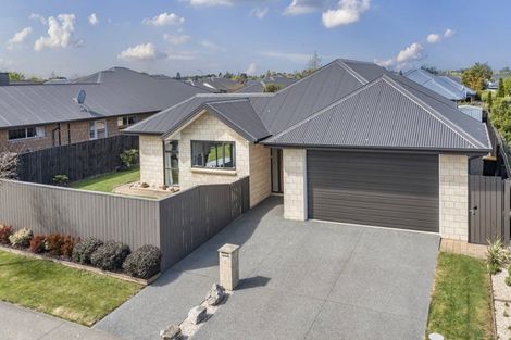 Photo of property in 32 Kotare Avenue, Rangiora, 7400