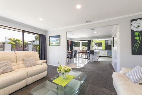 Photo of property in 5 Martin Street, Monaco, Nelson, 7011