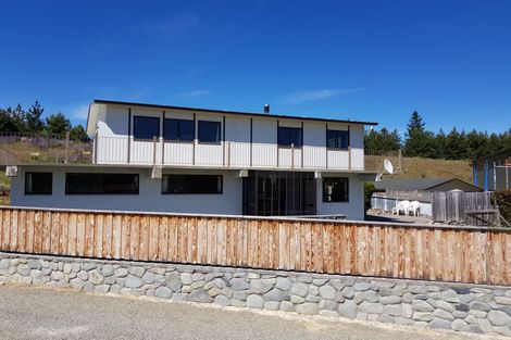 Photo of property in 11 Burnett Place, Lake Tekapo, 7999