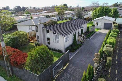 Photo of property in 2a Lipscombe Crescent, Havelock North, 4130