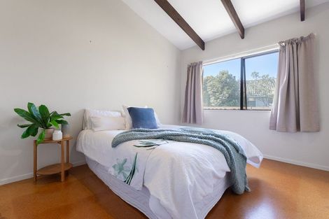 Photo of property in 200 Tutere Street, Waikanae Beach, Waikanae, 5036