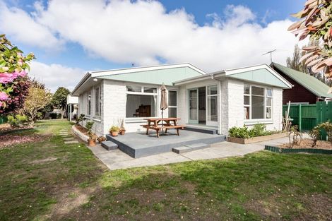 Photo of property in 143 Grahams Road, Burnside, Christchurch, 8053