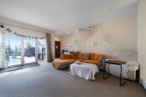 Photo of property in 16 Palm Cove, Arkles Bay, Whangaparaoa, 0932