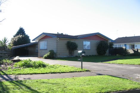 Photo of property in 25 Abraham Crescent, Milson, Palmerston North, 4414
