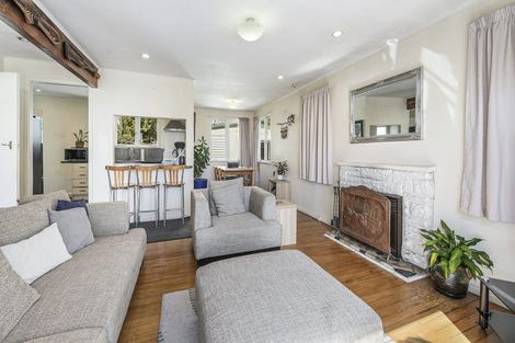 Photo of property in 59 Sylvan Crescent, Te Atatu South, Auckland, 0610