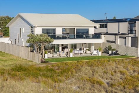 Photo of property in 85 Karewa Parade, Papamoa Beach, Papamoa, 3118