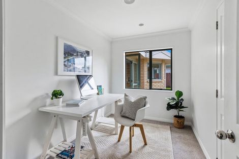 Photo of property in 179 Lakeside Drive, Orewa, 0931