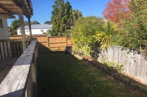 Photo of property in 1/282 East Coast Road, Forrest Hill, Auckland, 0620