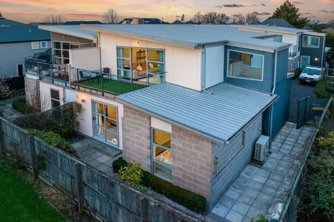 Photo of property in 4/30 Eversleigh Street, St Albans, Christchurch, 8014